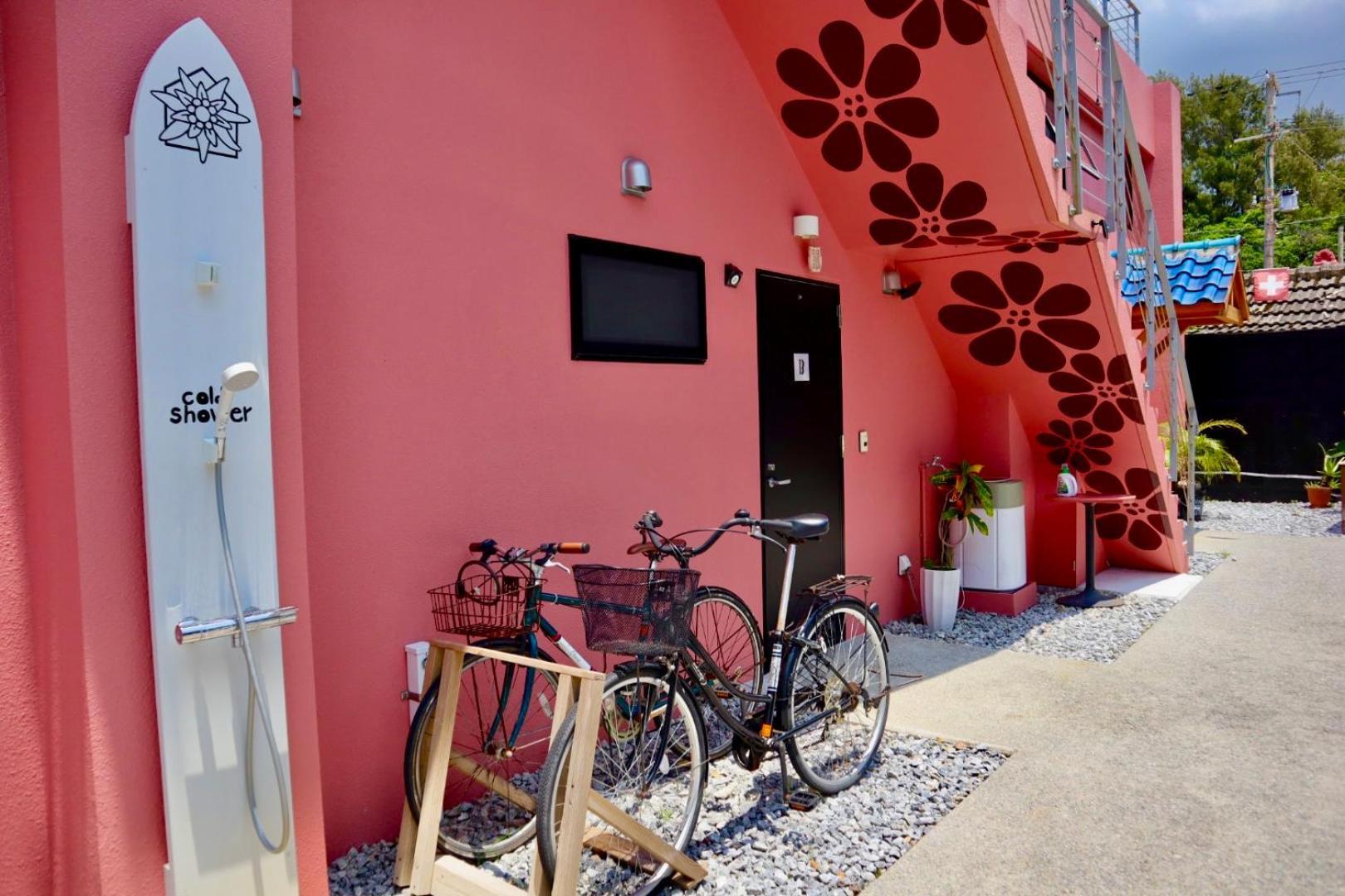 Hotel Little Swiss House Motobu Exterior photo